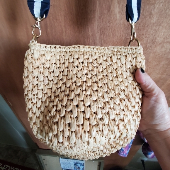 BUJIBAJA  ANTHROPOLOGIE  raffin crossbody bag. Extra strap. - Picture 2 of 8